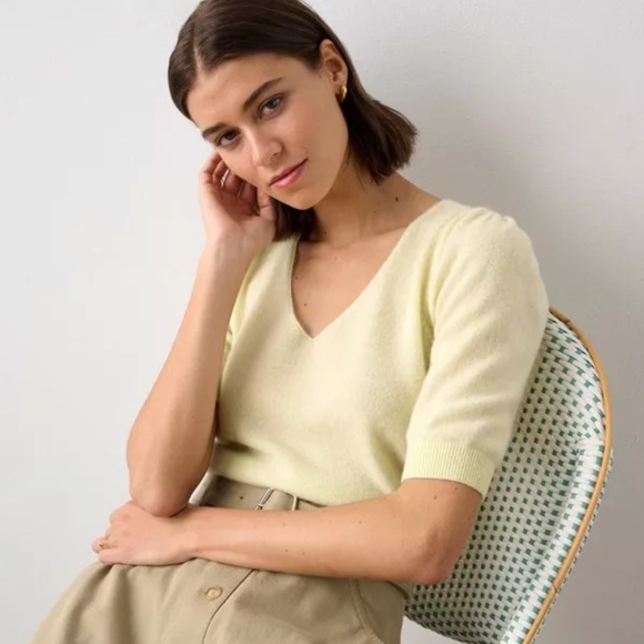 White + Warren Tops - NWT White + Warren 100% Cashmere Puff Sleeve Vneck Soft Daisy Lime Yellow Size S